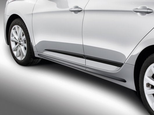 Genuine Hyundai I40 Wagon Side Skirts - Piano Black