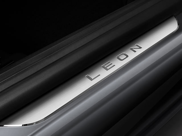 Genuine Seat Leon Stainless Steel Side Sill Sc