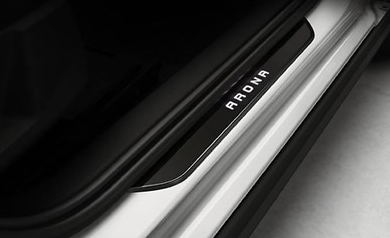 Genuine Seat Arona Lluminated Sill Guards