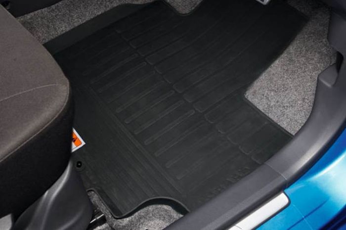 Genuine Suzuki Celerio Rubber Mat Set