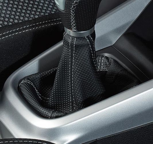 Genuine Suzuki Vitara Leather Gear Boot - Black And Silver