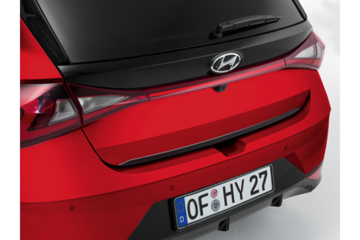 Genuine Hyundai I20 Tailgate Trim - Phantom Black