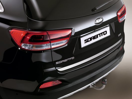 Genuine Kia Sorento Tailgate Trim - Chrome Optic