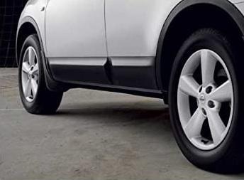 Genuine Nissan Qashqai Mudflap Set - Front