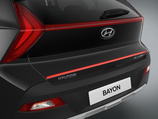 Genuine Hyundai Bayon Tailgate Trim Line, Tomato Red